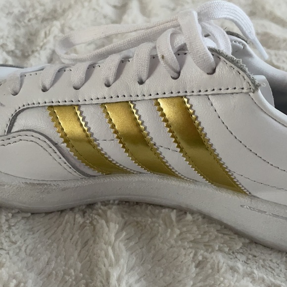 Adidas original women sport shoes - Picture 7 of 7